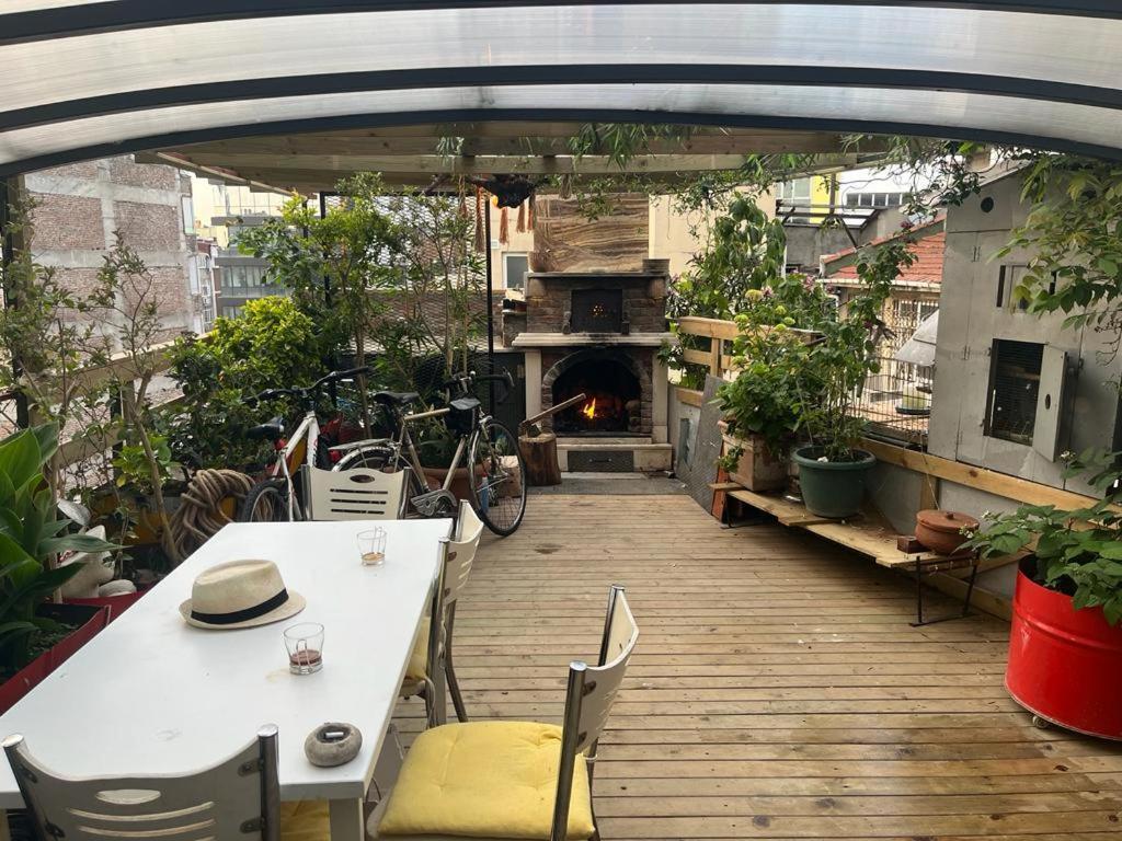 Central Apartment Kadikoy Terrace Bbq Close 2 Block Ferry Bull Metro Nighlife 伊斯坦布尔 外观 照片