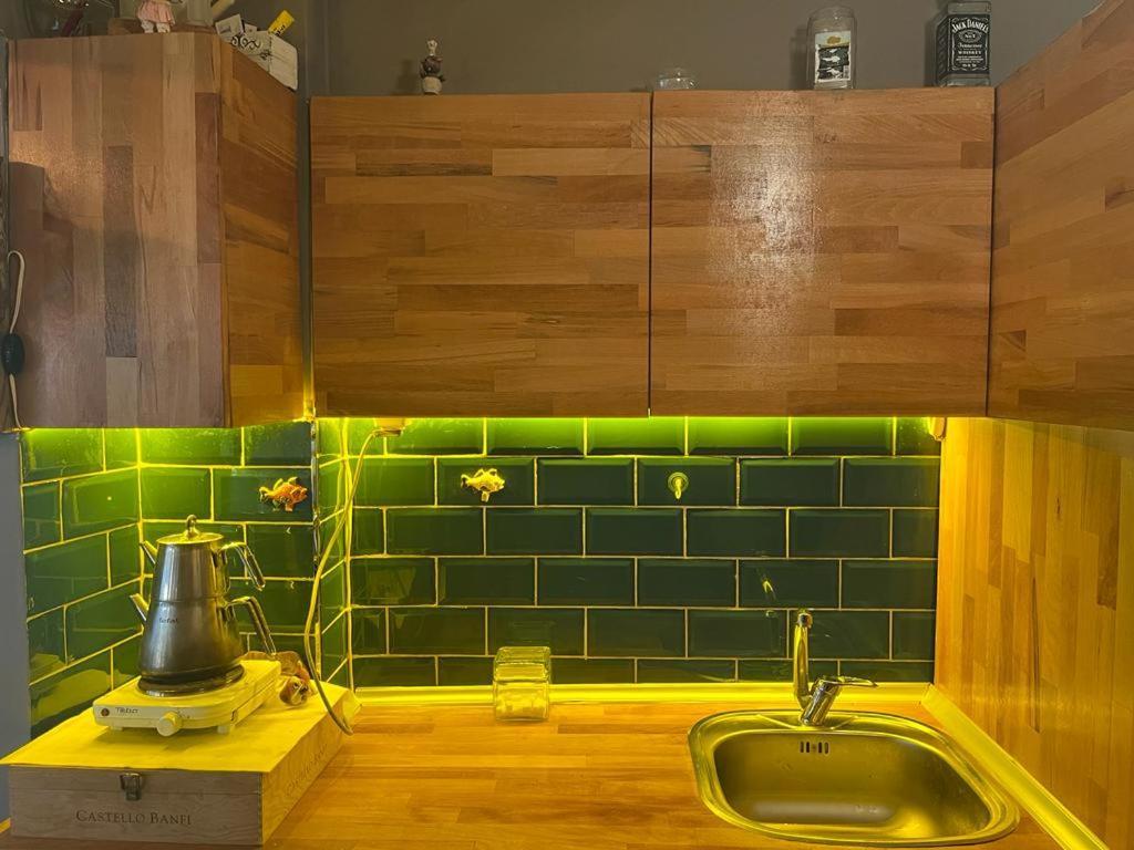 Central Apartment Kadikoy Terrace Bbq Close 2 Block Ferry Bull Metro Nighlife 伊斯坦布尔 外观 照片