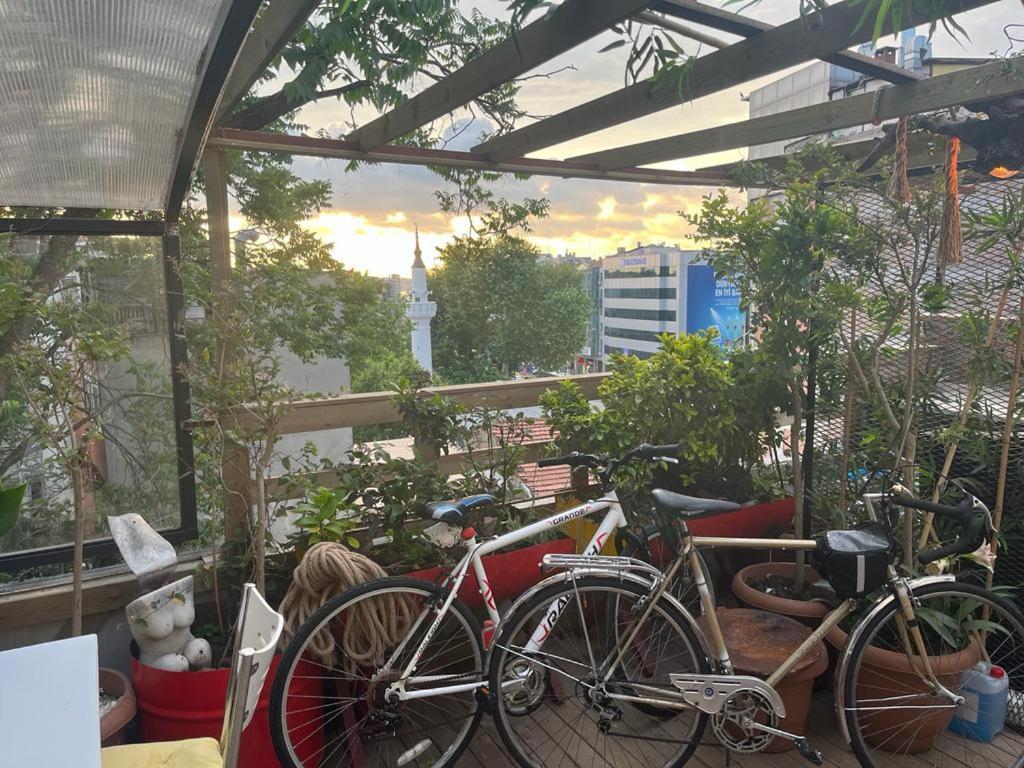 Central Apartment Kadikoy Terrace Bbq Close 2 Block Ferry Bull Metro Nighlife 伊斯坦布尔 外观 照片